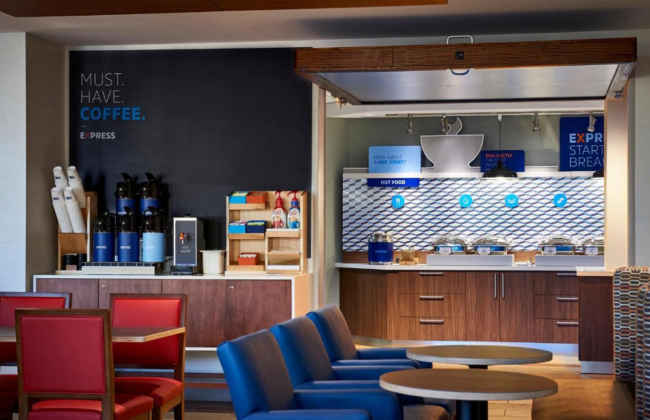 Holiday Inn Express & Suites Ridgecrest - China Lake By Ihg Dış mekan fotoğraf